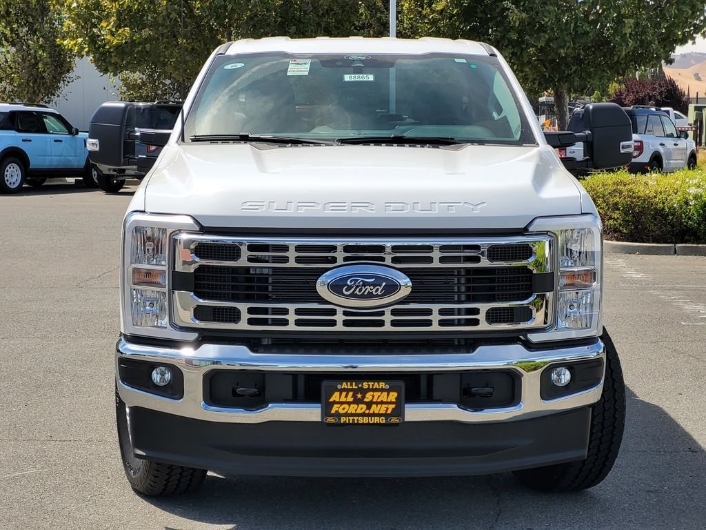 New 2026 Oxford White Ford F-350® XLT image 2