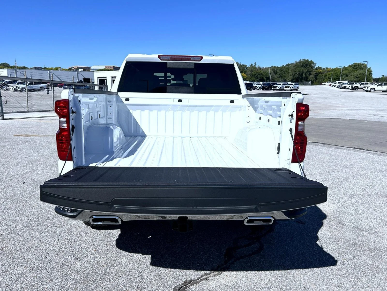 New 2026 Summit White Chevrolet LT image 20