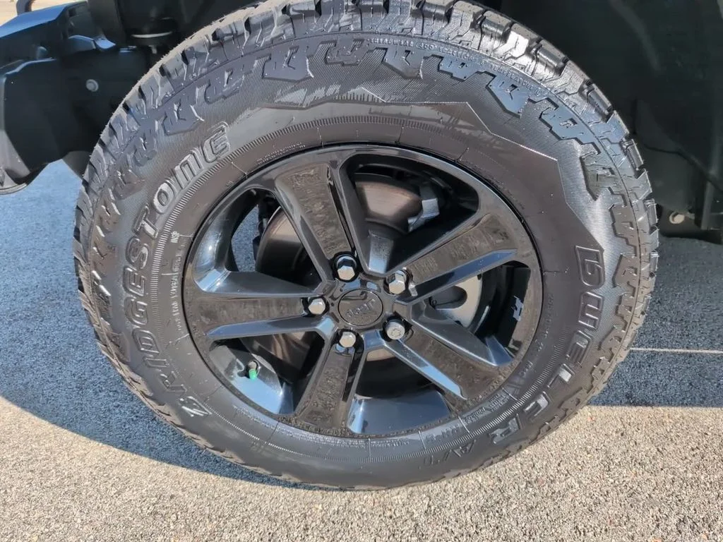Certified Used 2021 Gray Jeep Unlimited Sahara Altitude image 12