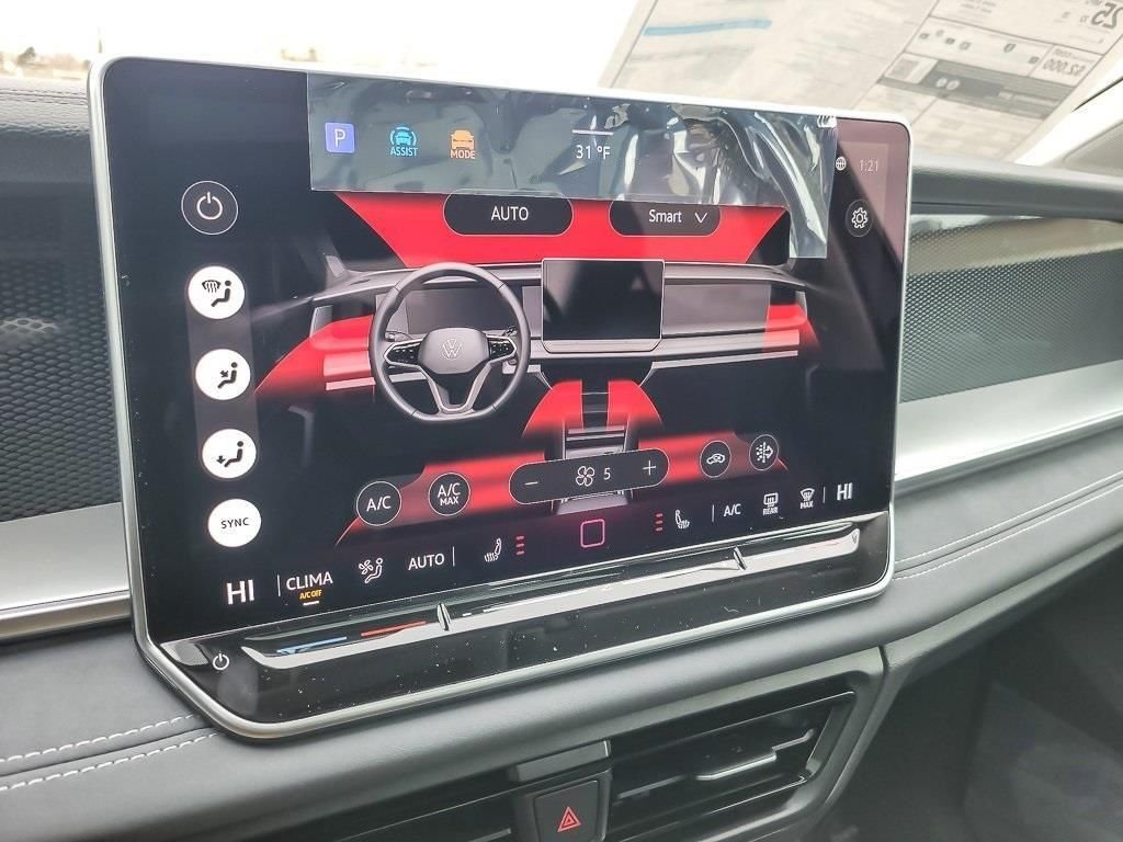 2026 Volkswagen Tiguan SE - Photo 10
