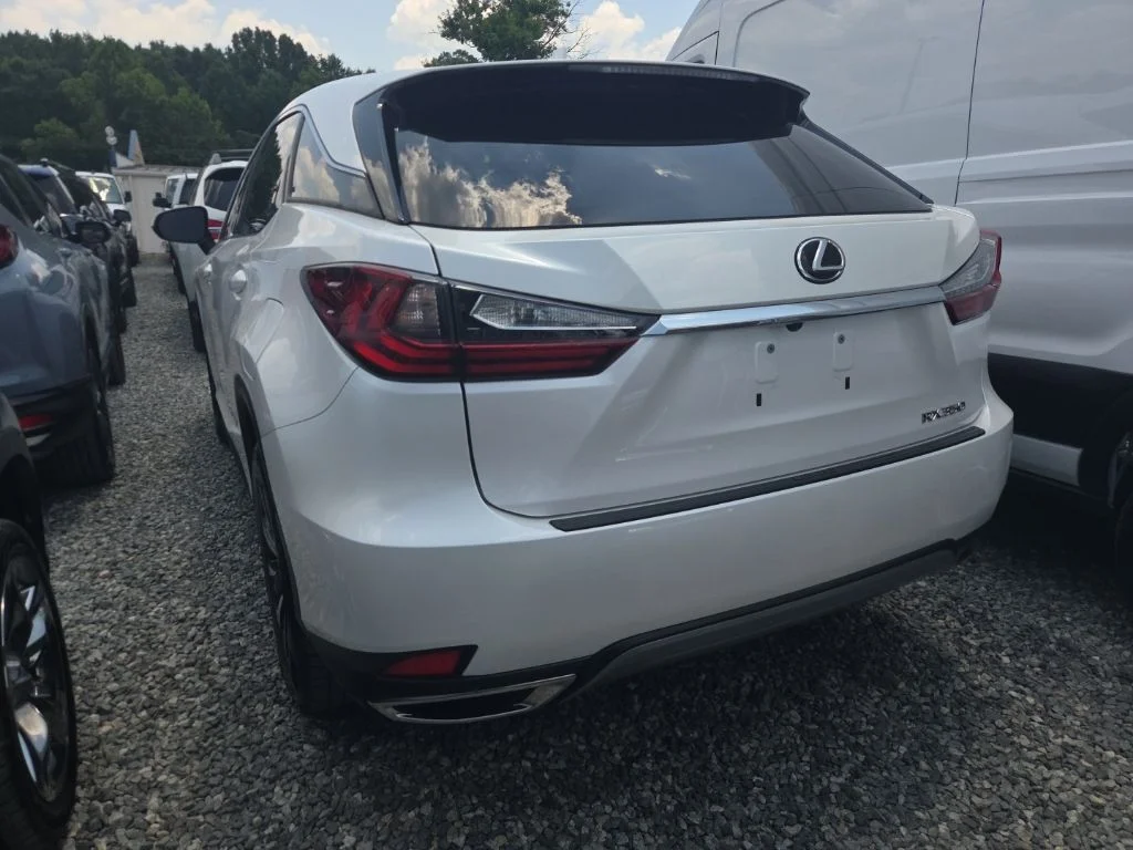 Used 2021 White Lexus 350 image 4