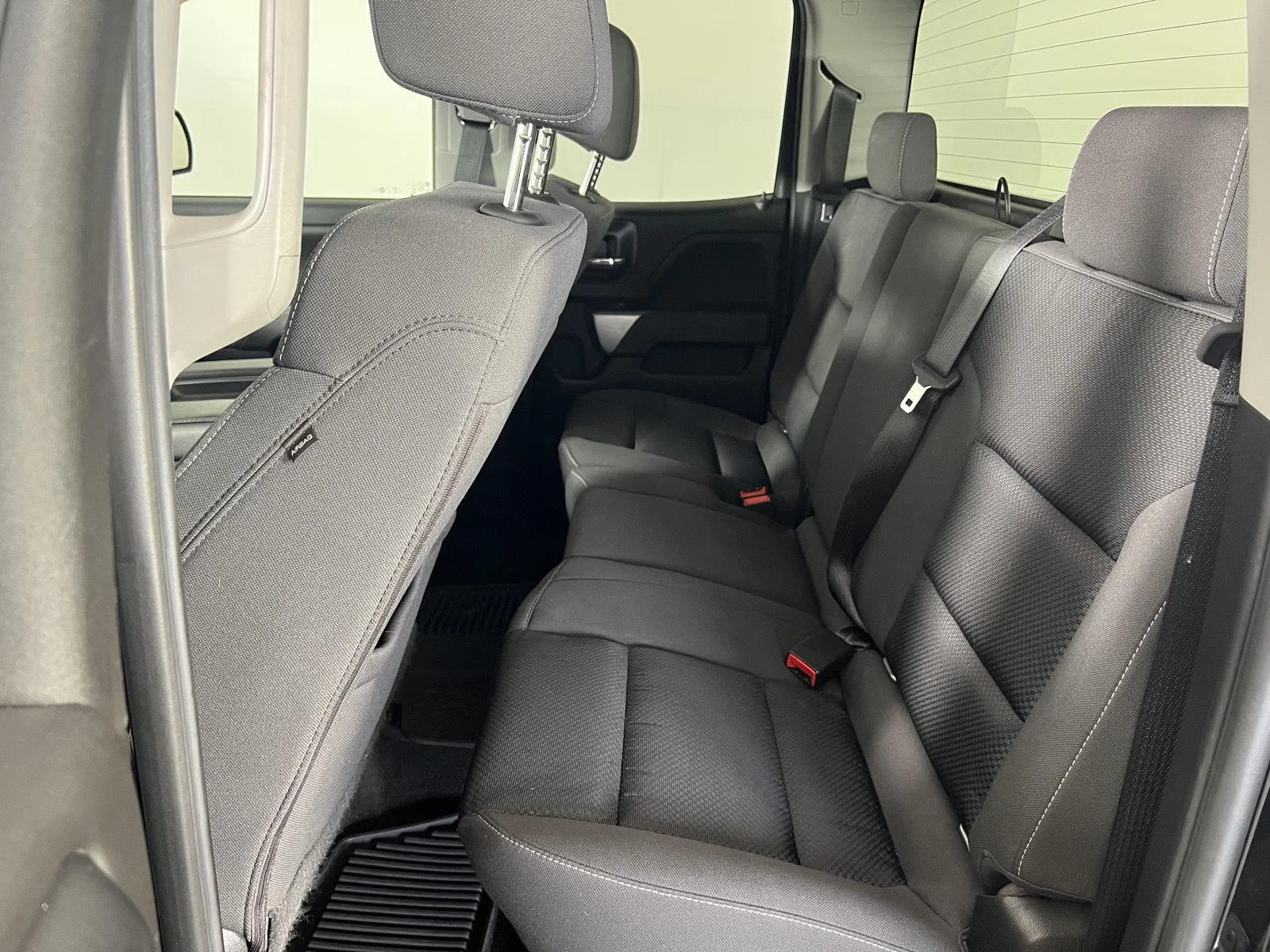 Used 2018 Black Chevrolet LT image 25