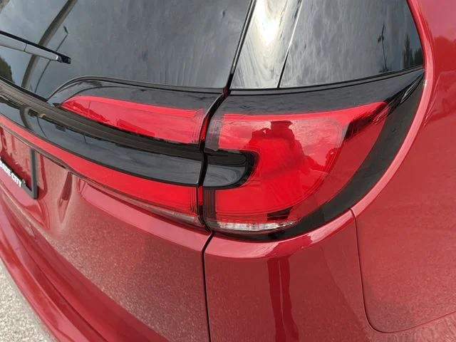 New 2026 Red Hot Pearl-Coat Exterior Paint Chrysler Select image 9