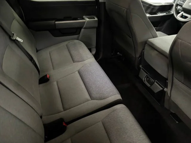 Used 2025 Silver Ford XLT image 18