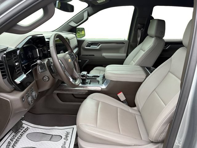 2026 Chevrolet Silverado 1500 LTZ - Photo 11