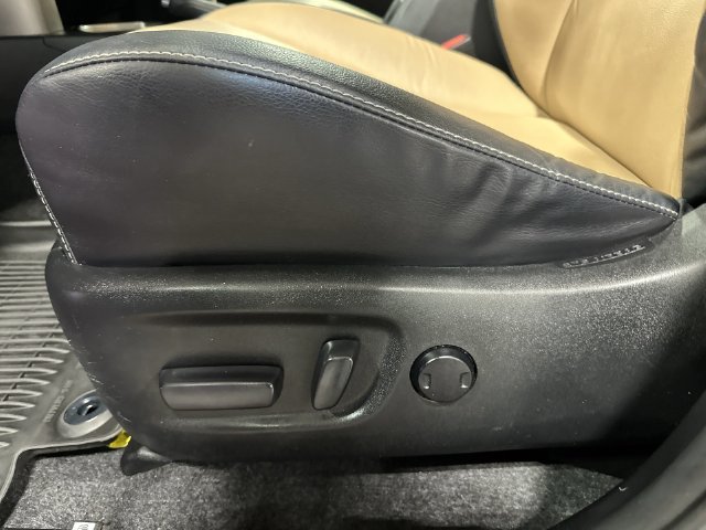Used 2016 Barcelona Red Metallic Toyota Limited image 18