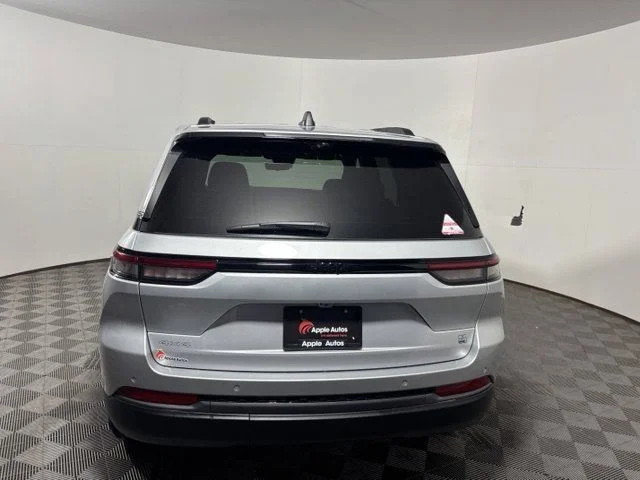 New 2026 Silver Jeep  image 5