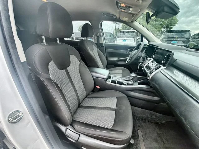Used 2023 White Kia LX image 27