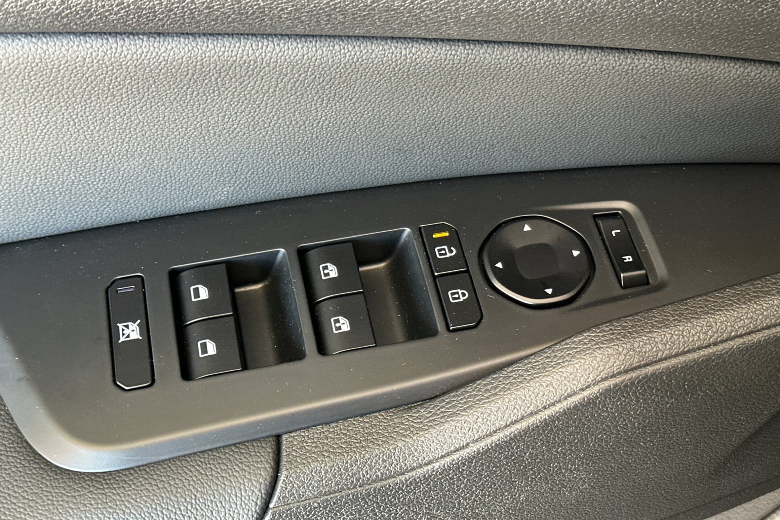 Used 2026 Black Kia EX image 12