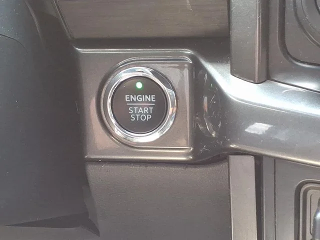 Used 2023 Silver Ford XLT image 30