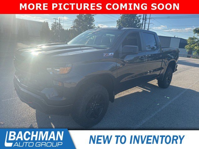 2022 Chevrolet Silverado 1500 Custom Trail Boss photo 3