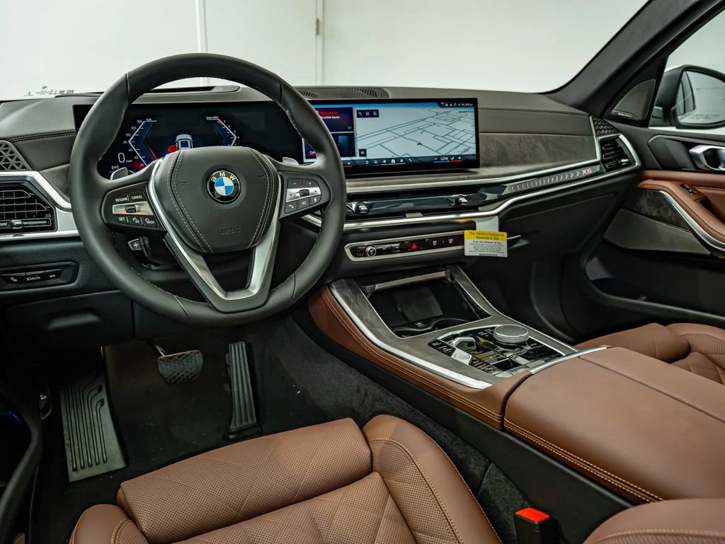New 2026 Alpine White BMW xDrive40i image 30