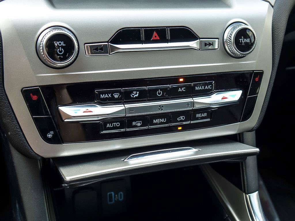 Used 2023 Gray Metallic Ford XLT image 24