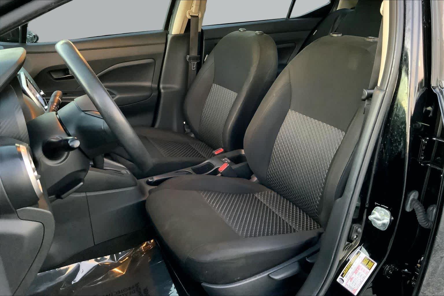 Used 2023 Super Black Nissan S image 4