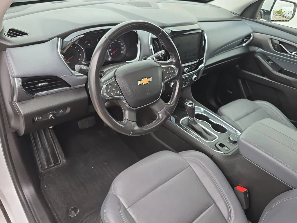 Certified Used 2018 White Chevrolet Premier image 10