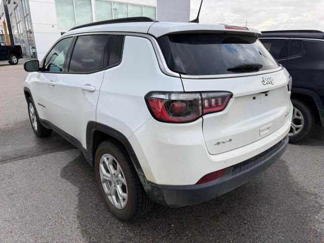 Used 2024 White Jeep Latitude image 8