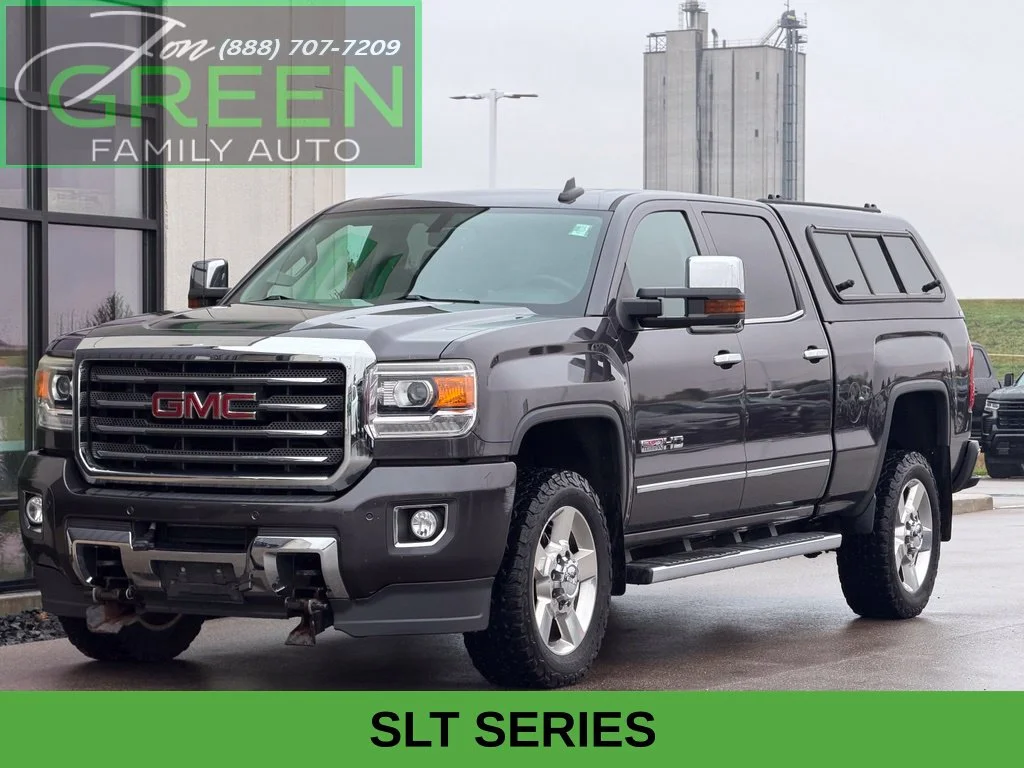 Used 2016 Silver GMC SLT image 1
