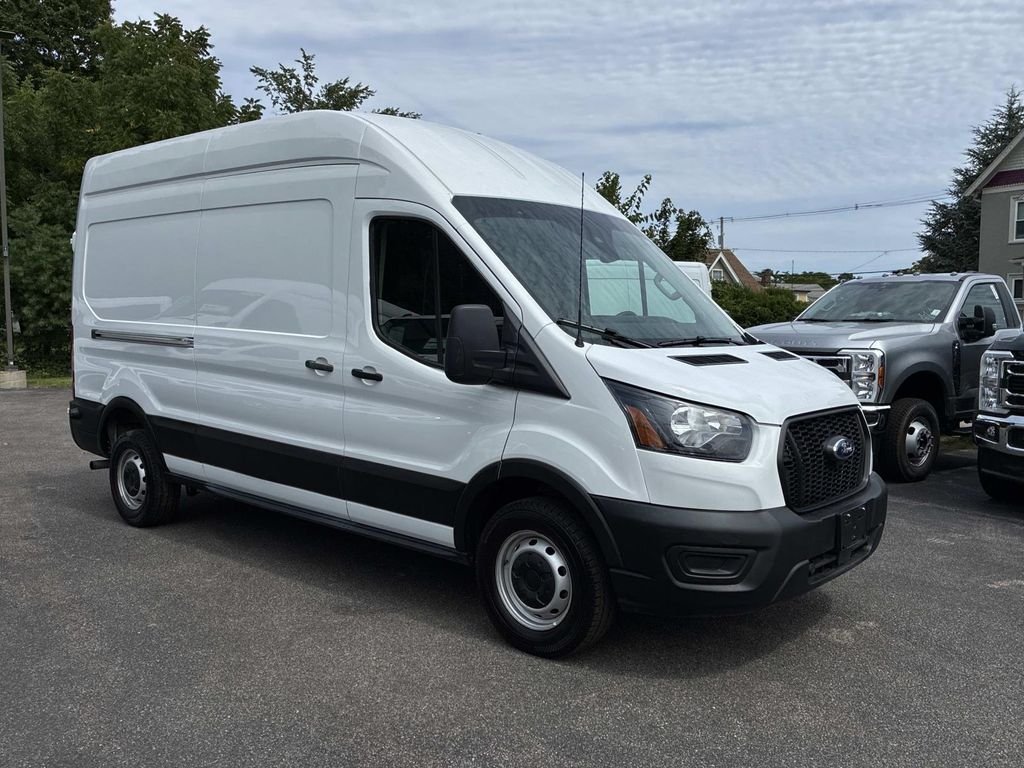 Used 2024 White Ford Base image 3