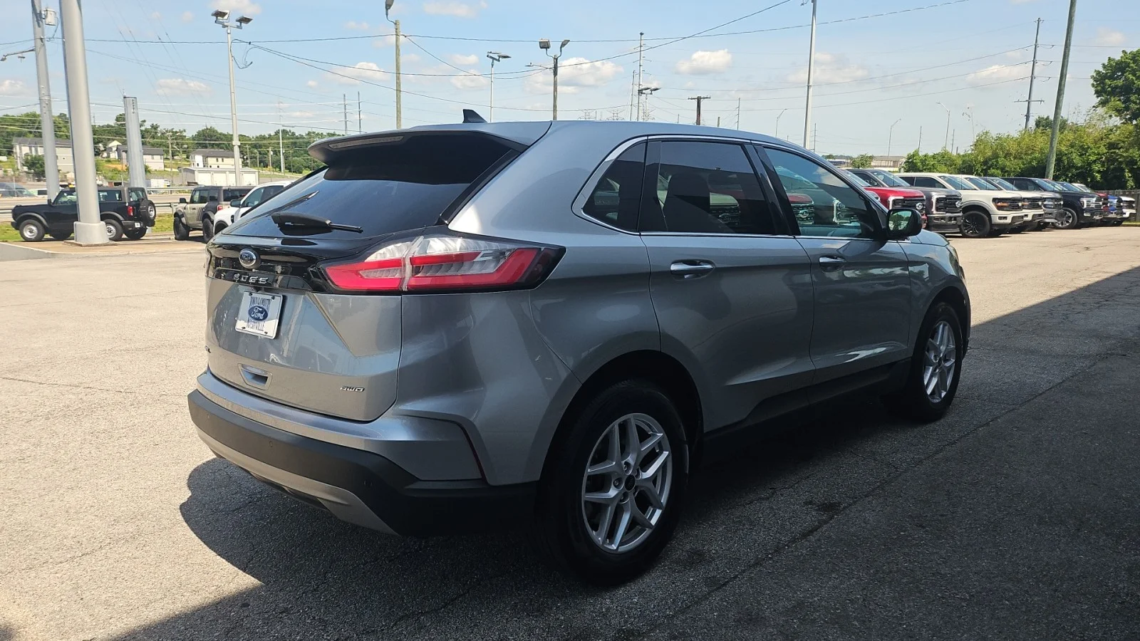 Used 2024 Silver Ford 2024 FORD EDGE SEL 4DR SUV 112.2 WB AWD image 5