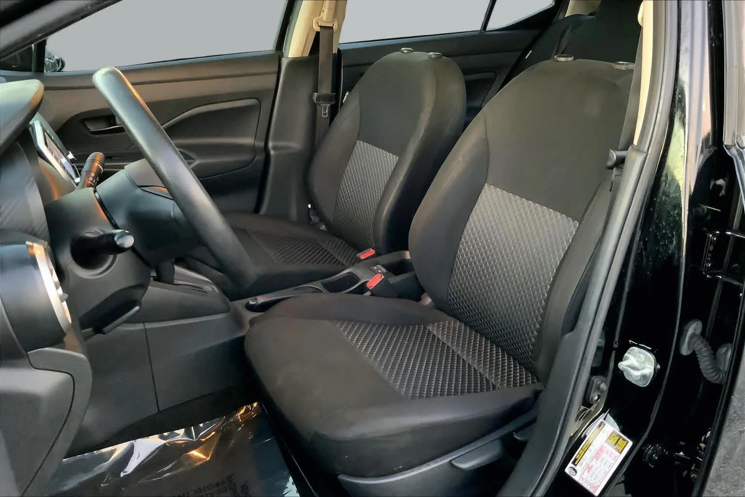 Used 2023 Super Black Nissan S image 7