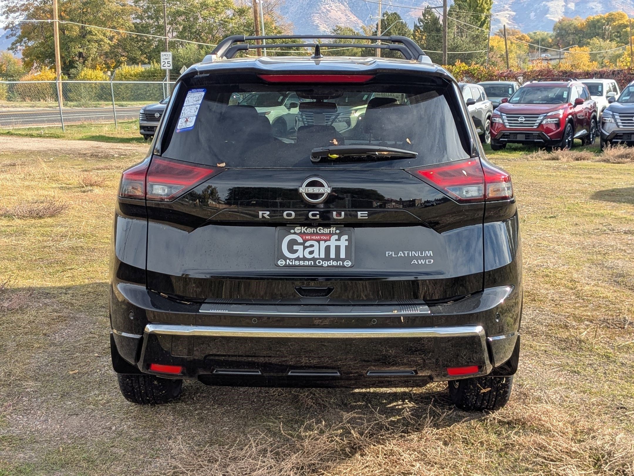 2026 Nissan Rogue Platinum - Photo 4