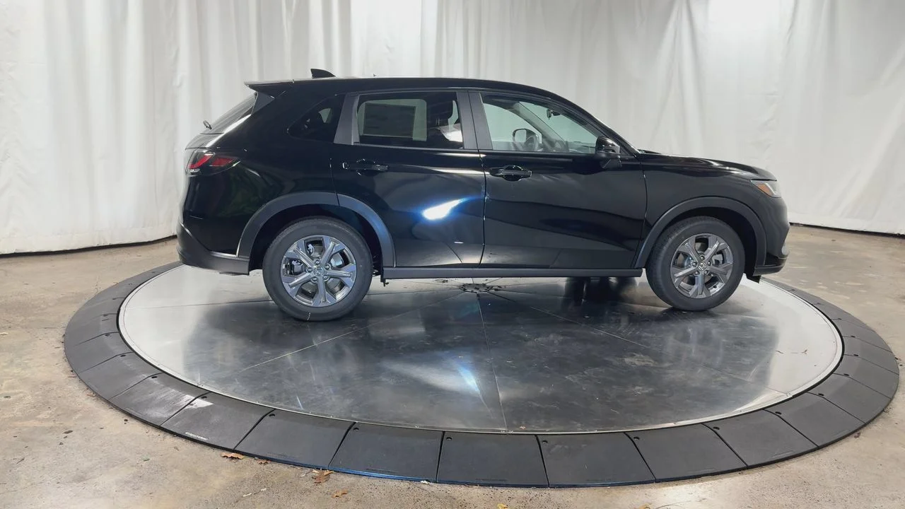 New 2027 Crystal Black Pearl Honda LX image 12