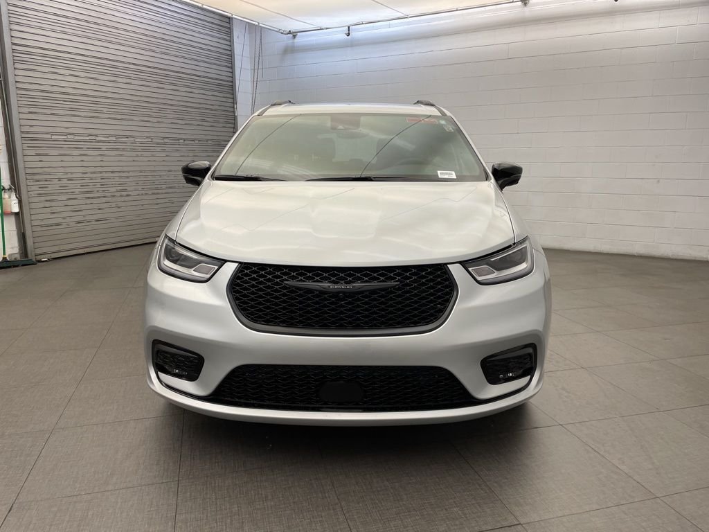 2026 Chrysler Pacifica Select - Photo 8