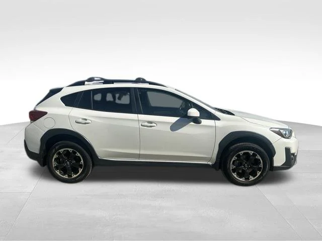 Used 2022 White Subaru Premium image 3