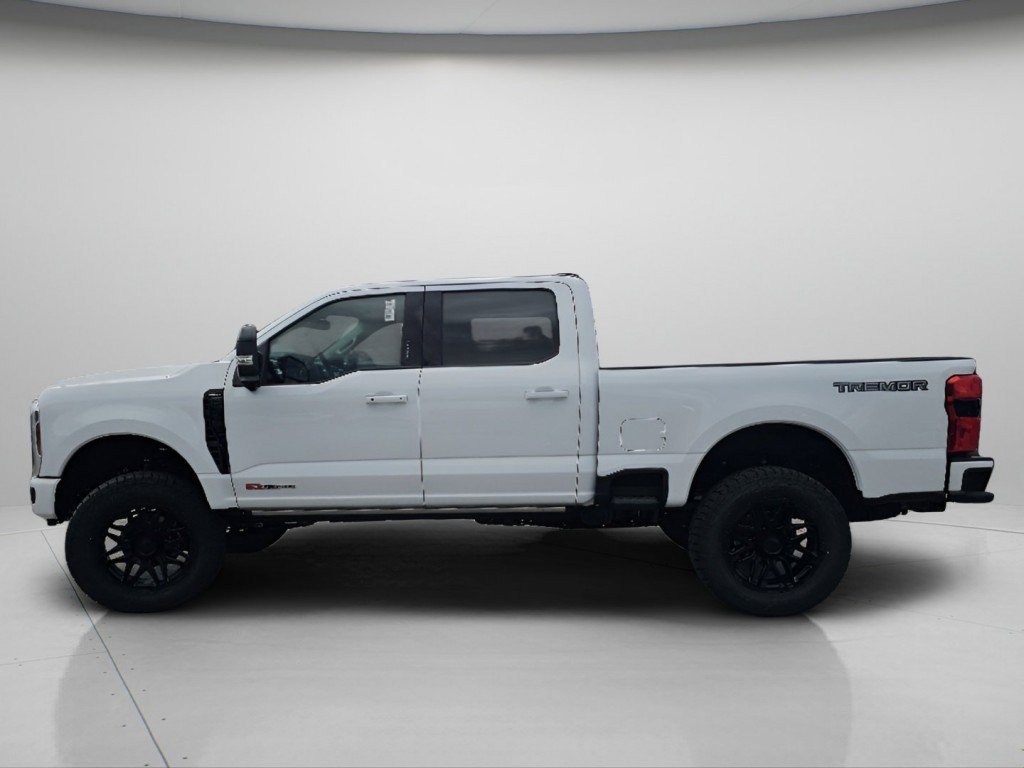 New 2026 Oxford White Ford LARIAT image 25