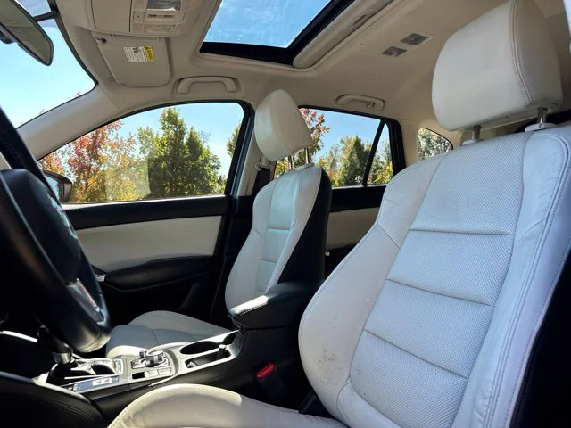 Used 2016 Deep Crystal Blue Mica Mazda Grand Touring image 13