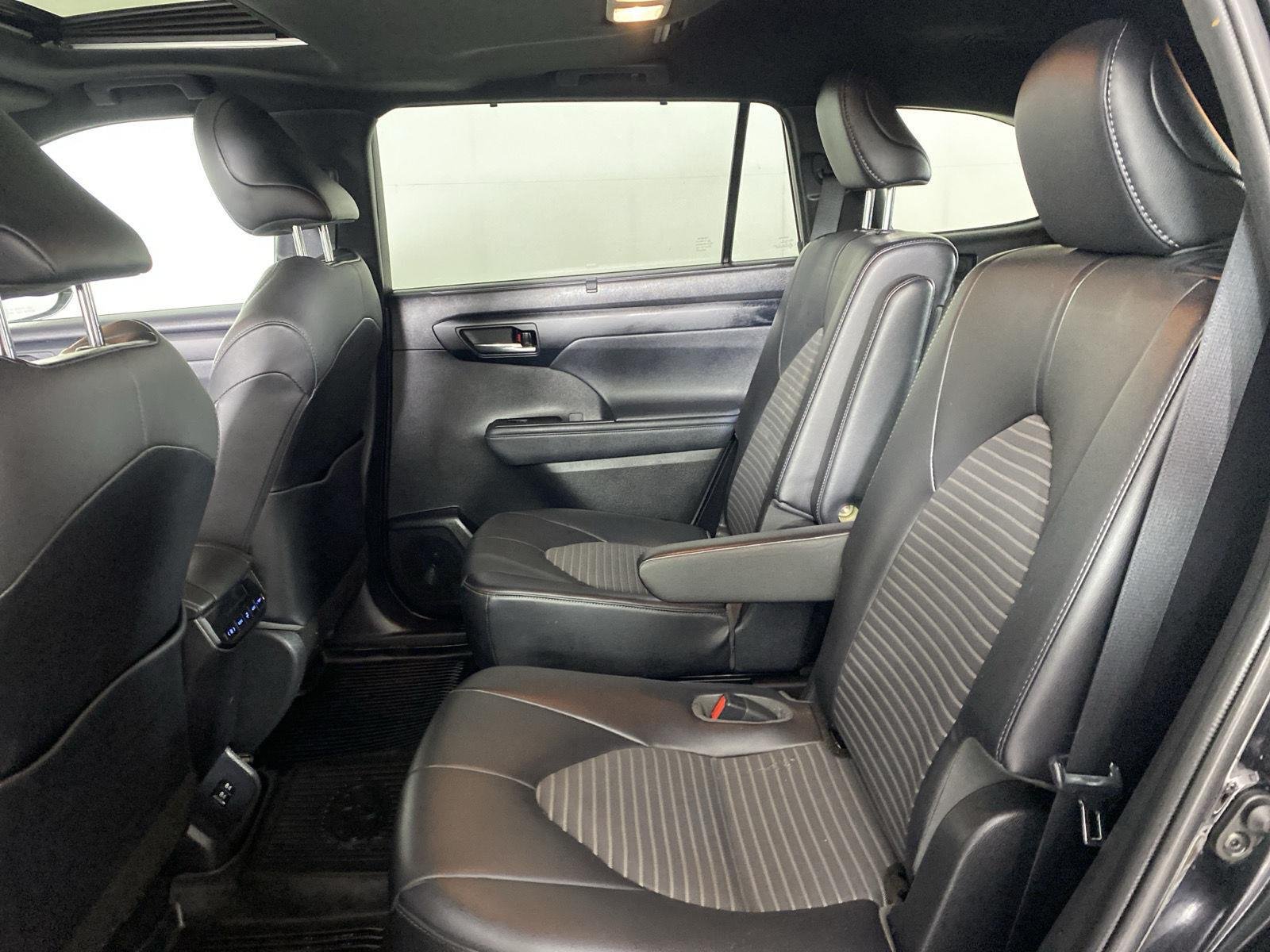 Used 2021 Midnight Black Metallic Toyota XSE image 35