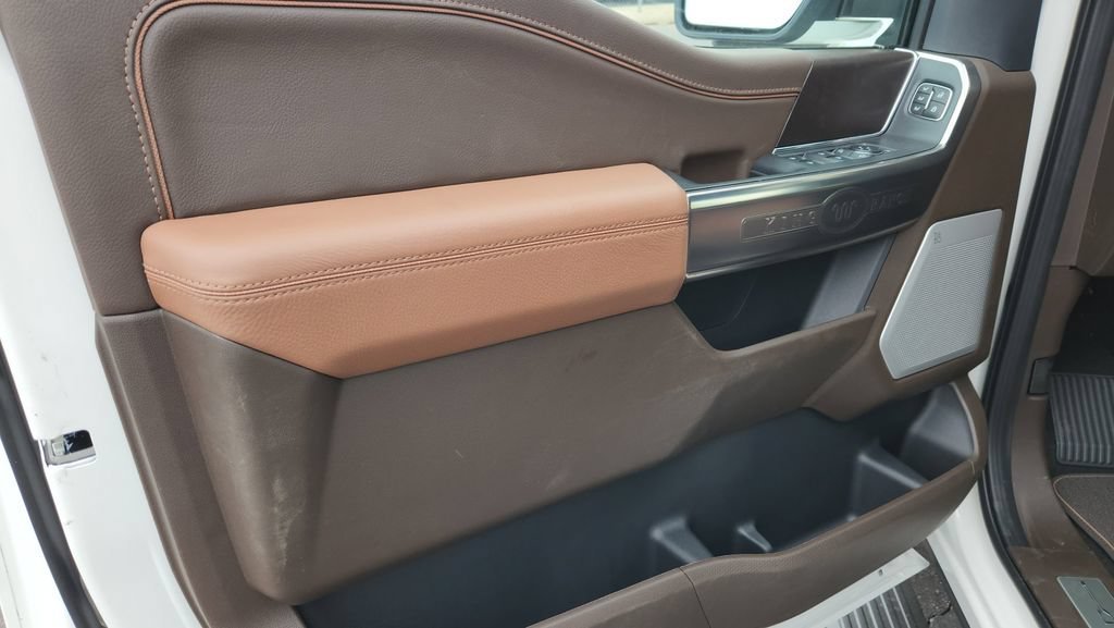 New 2026 Star White Metallic Tri-Coat Ford King Ranch image 23