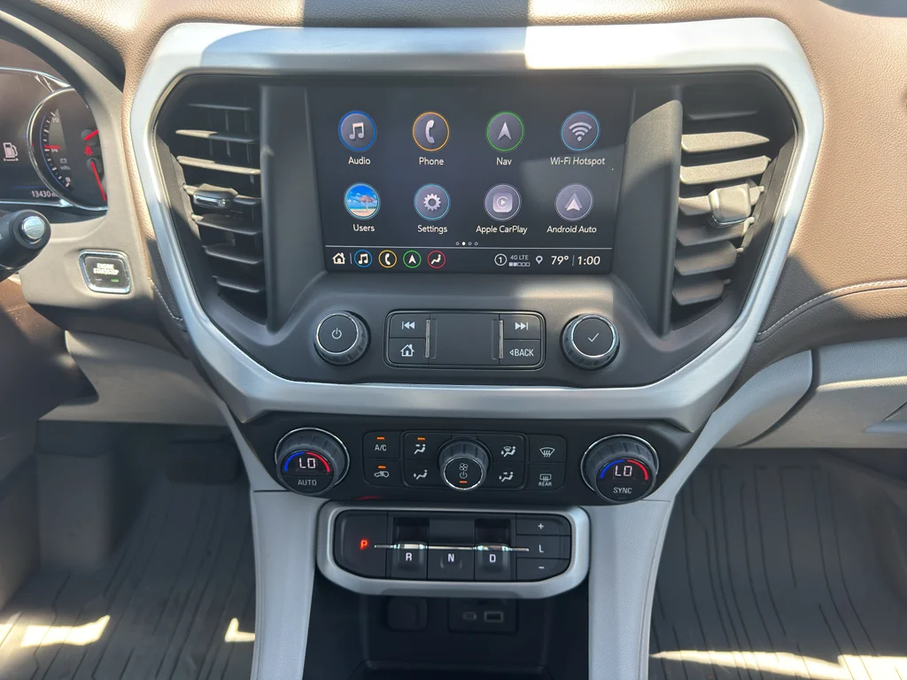 2023 GMC Acadia SLT - Photo 11