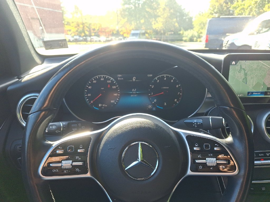 Certified Used 2022  Mercedes-Benz GLC 300 image 20