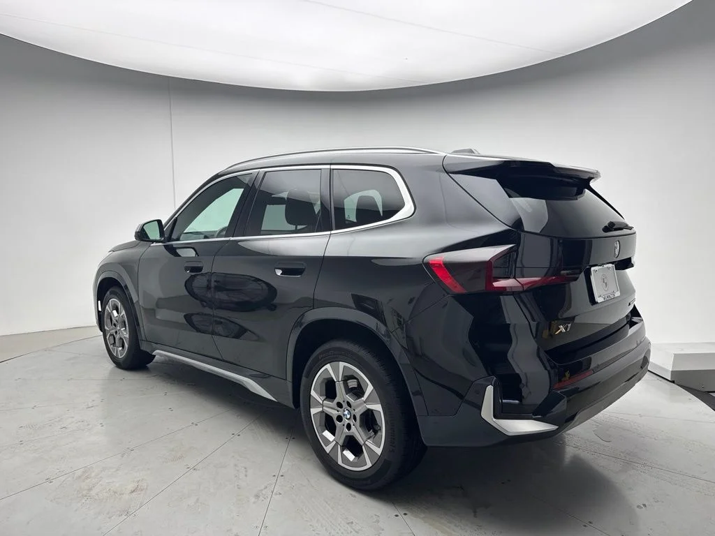 Certified Used 2023 Jet Black BMW xDrive28i image 3