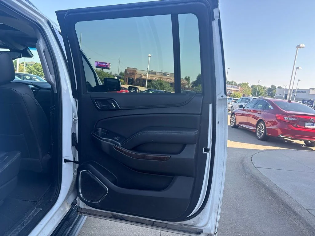 Used 2019 White Chevrolet LT image 31