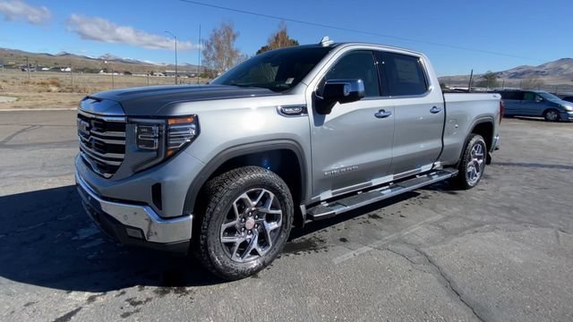 New 2026 Sterling Metallic GMC SLT image 4