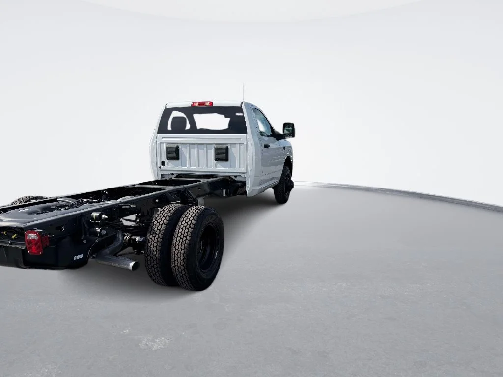 New 2027 Bright White Clear-Coat Paint RAM Tradesman image 5