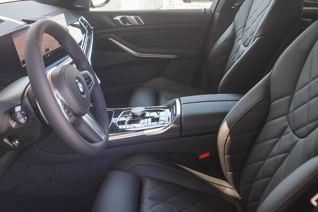 New 2026 Black Sapphire Metallic BMW sDrive40i image 14