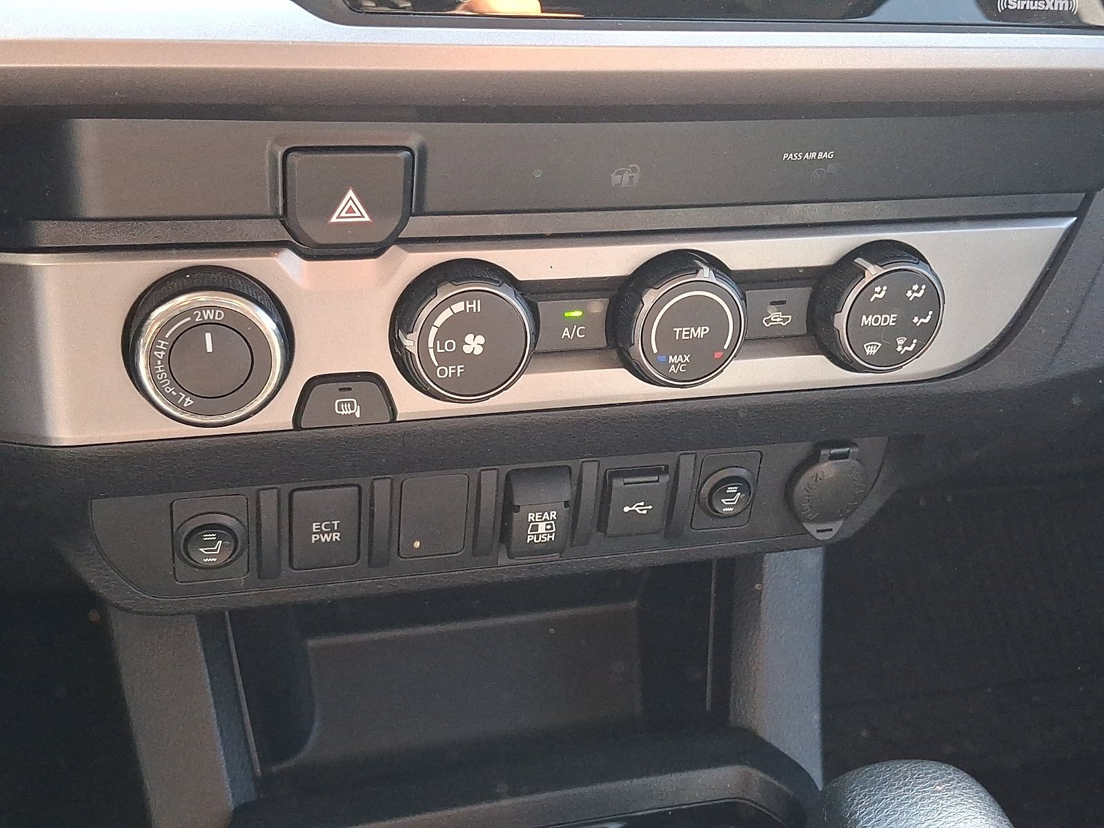 Used 2020 White Toyota SR5 V6 image 15