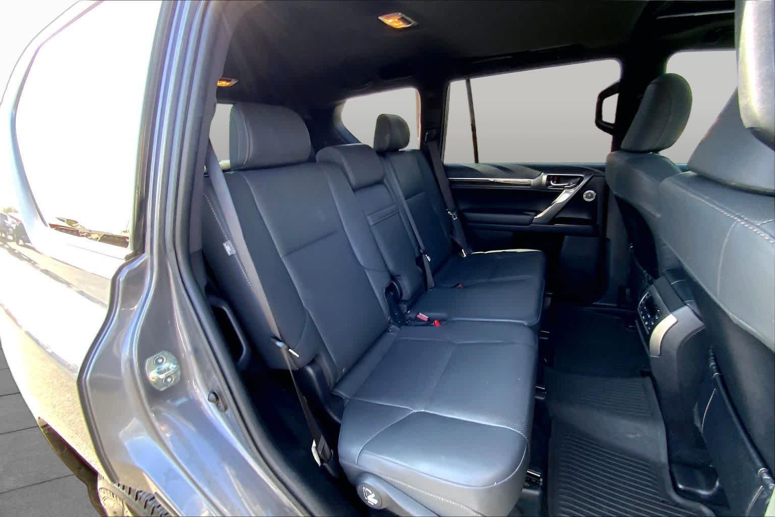 Used 2022 Nebula Gray Pearl Lexus Premium image 20
