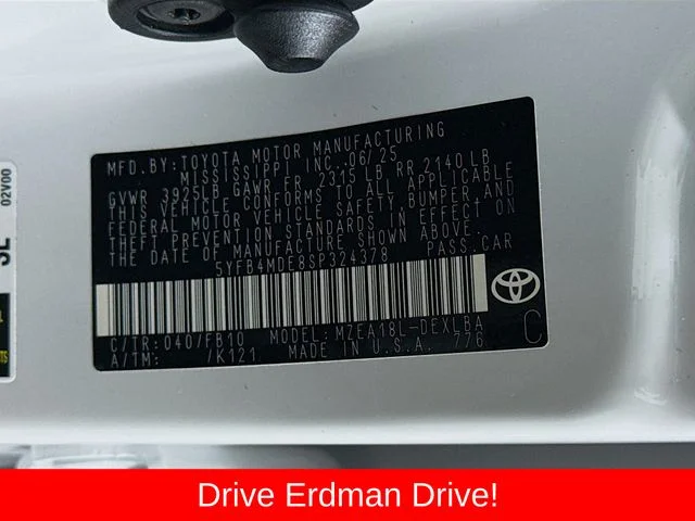 Used 2025 White Toyota LE image 31