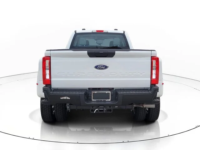 New 2026 Oxford White Ford XL image 6