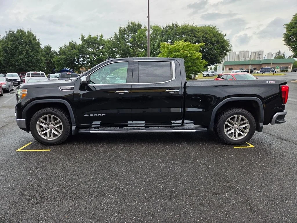 Used 2019 Black GMC SLT image 4