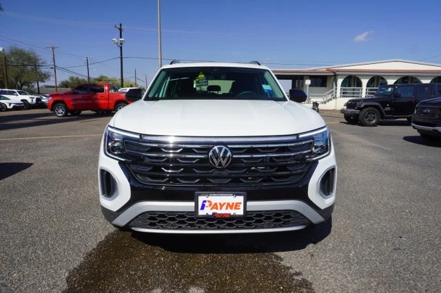 New 2026 Opal White Pearl Volkswagen 2.0T Peak Edition image 2