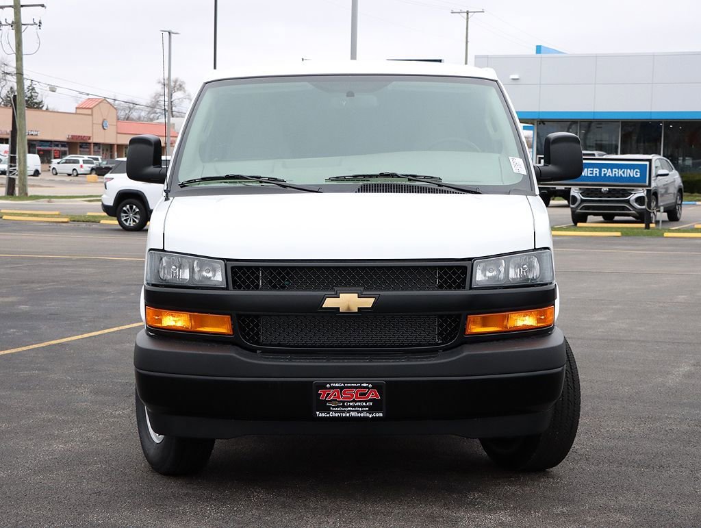 2026 Chevrolet Express Cargo Work Van - Photo 6