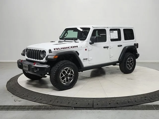 Used 2025 White/off-white Jeep Rubicon image 3
