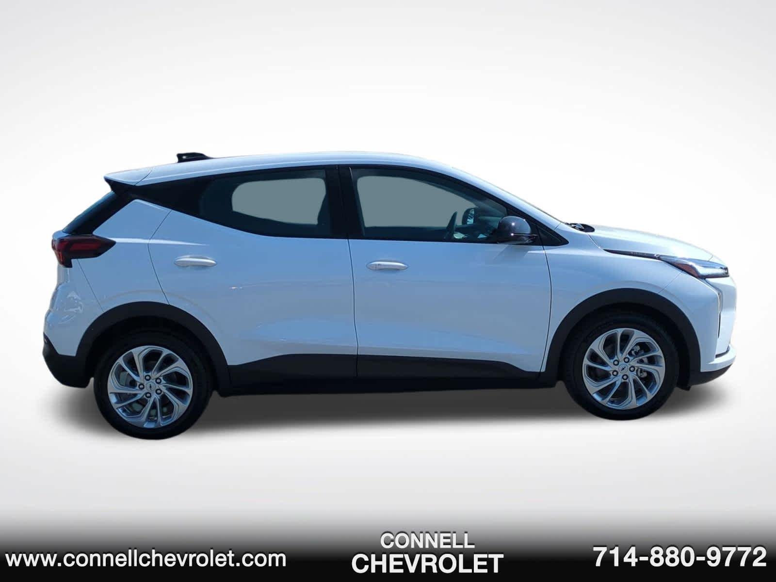 2027 Chevrolet Bolt LT - Photo 4