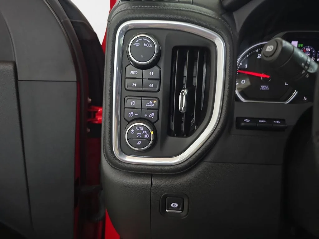 Used 2021 Red Hot Chevrolet LTZ image 28