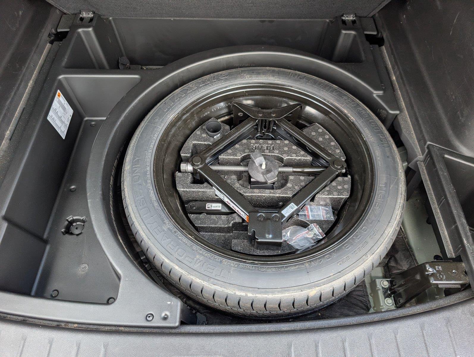 Used 2023 STERLING GRAY METALLIC Chevrolet LT image 16